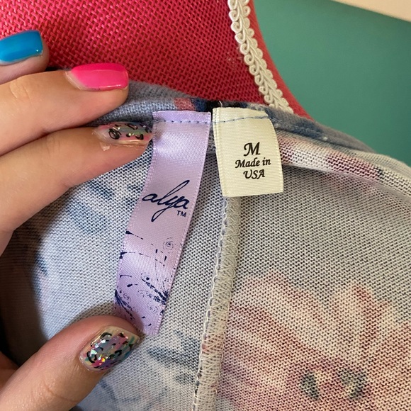 FLORAL DRESS 💙👗 - Picture 5 of 5